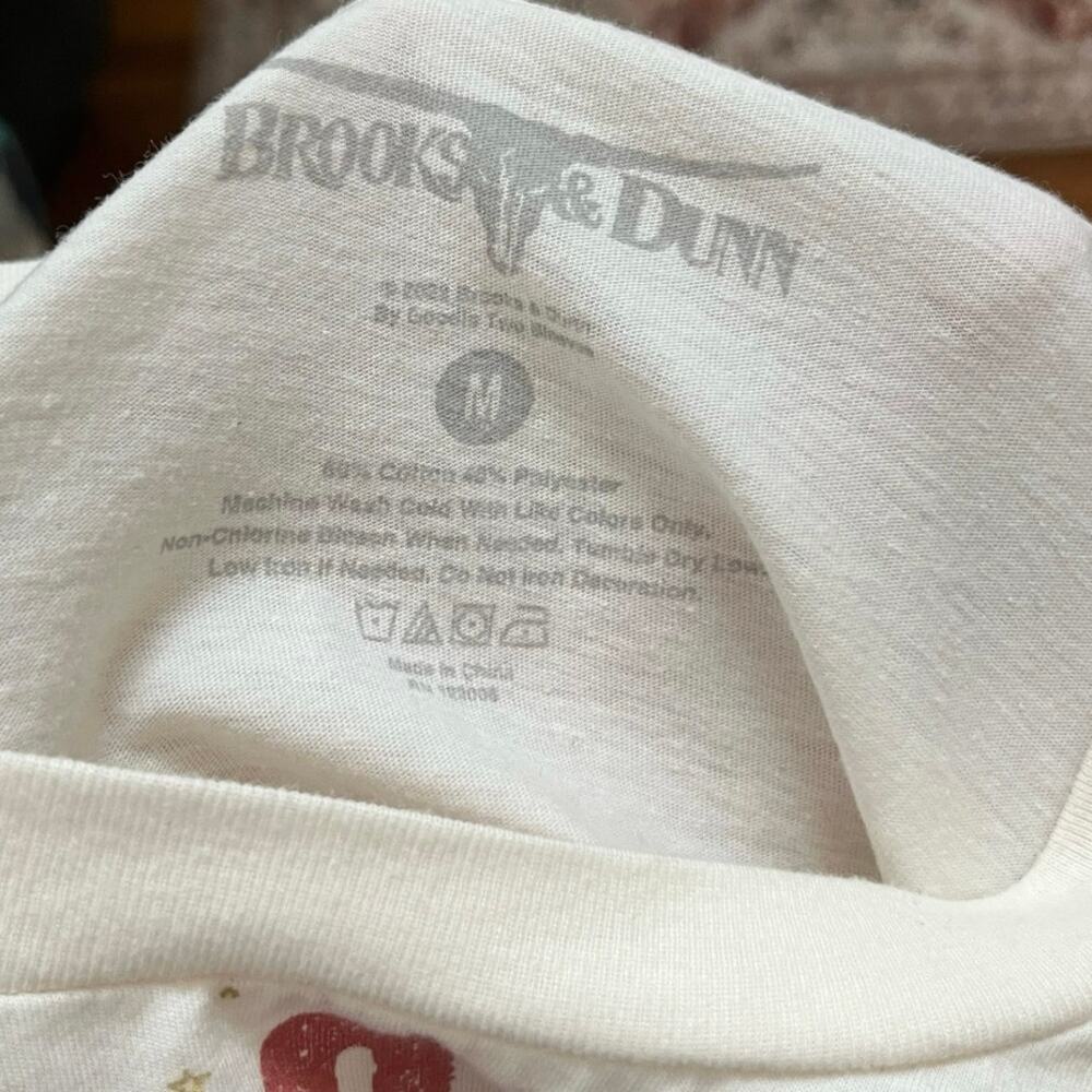 Brooks & Dunn Women’s Skull Flower Graphic Boxy Crop Tee Shirt Medium Country - Picture 8 of 8